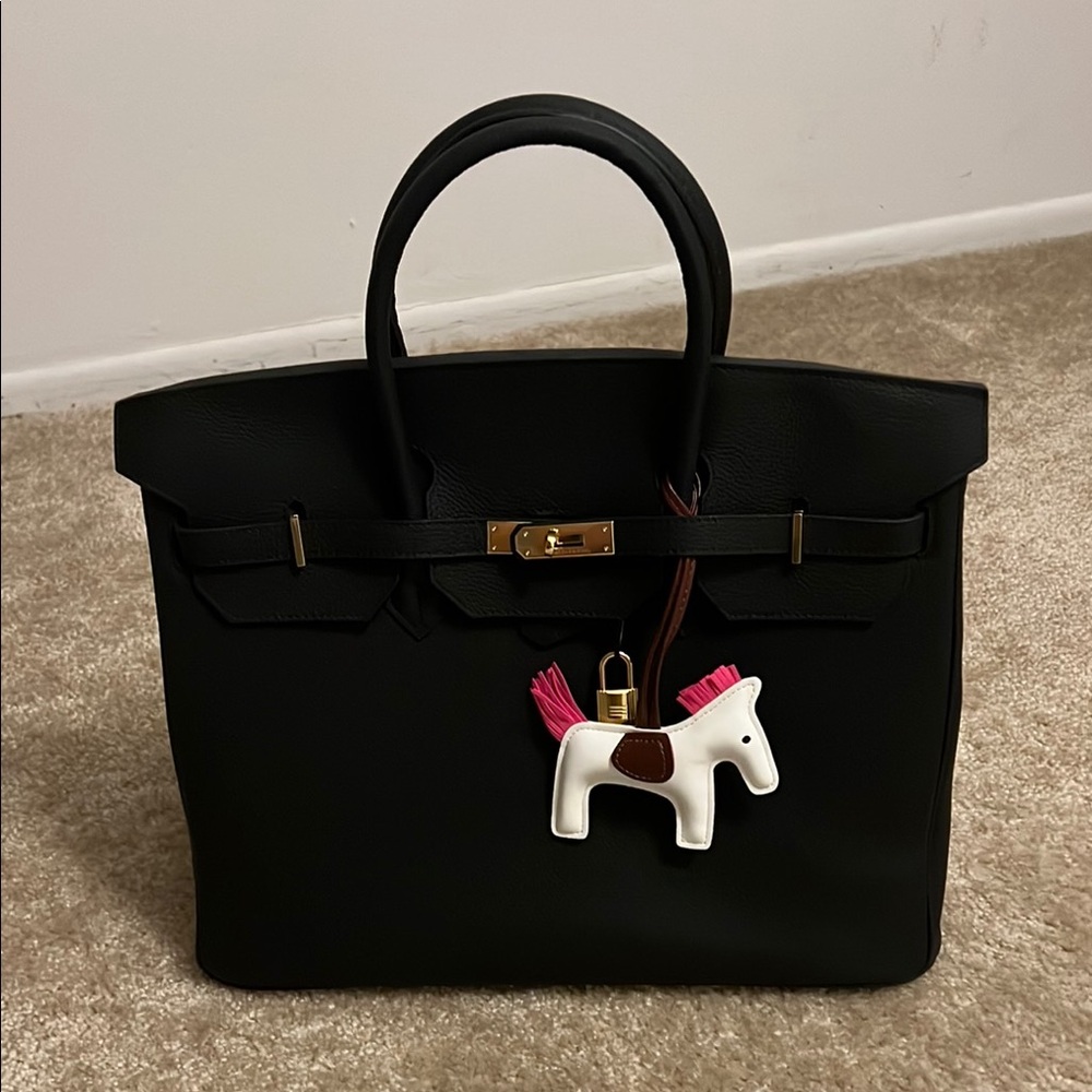 Wirkin 40 Black with Gold Hardware